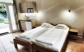Sarvarfuerdo Apartmanhaz